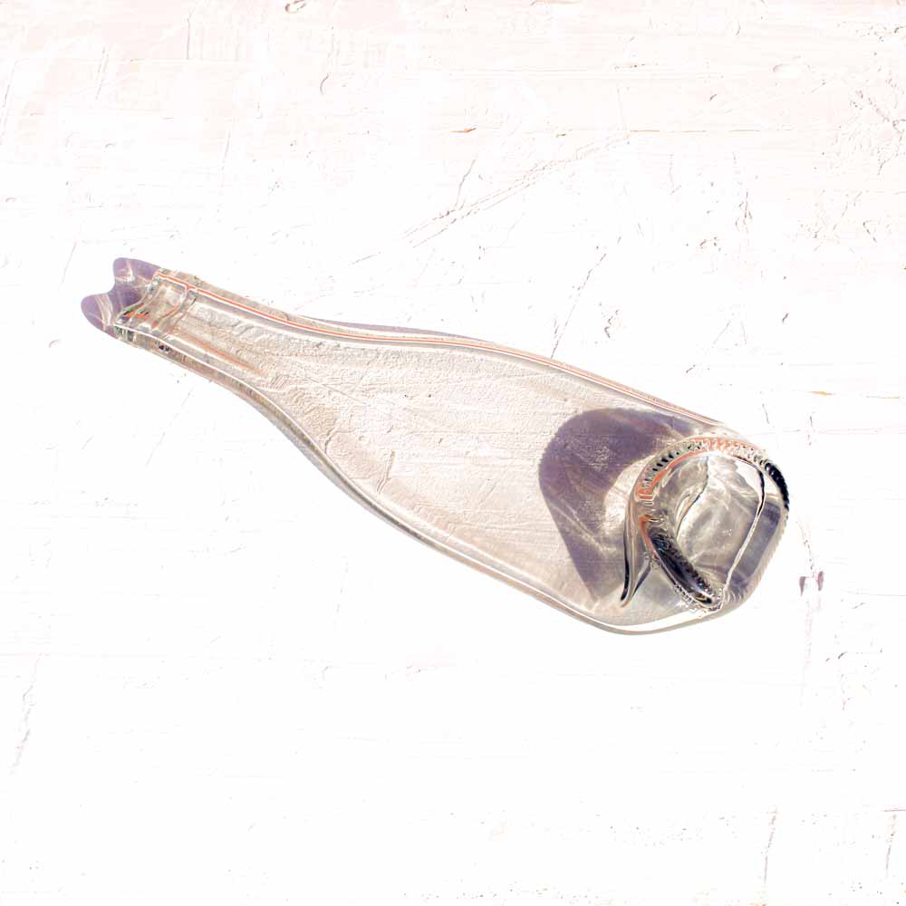 Une planche apéritive fabriqué en bouteille demi rosé de Bourgogne.